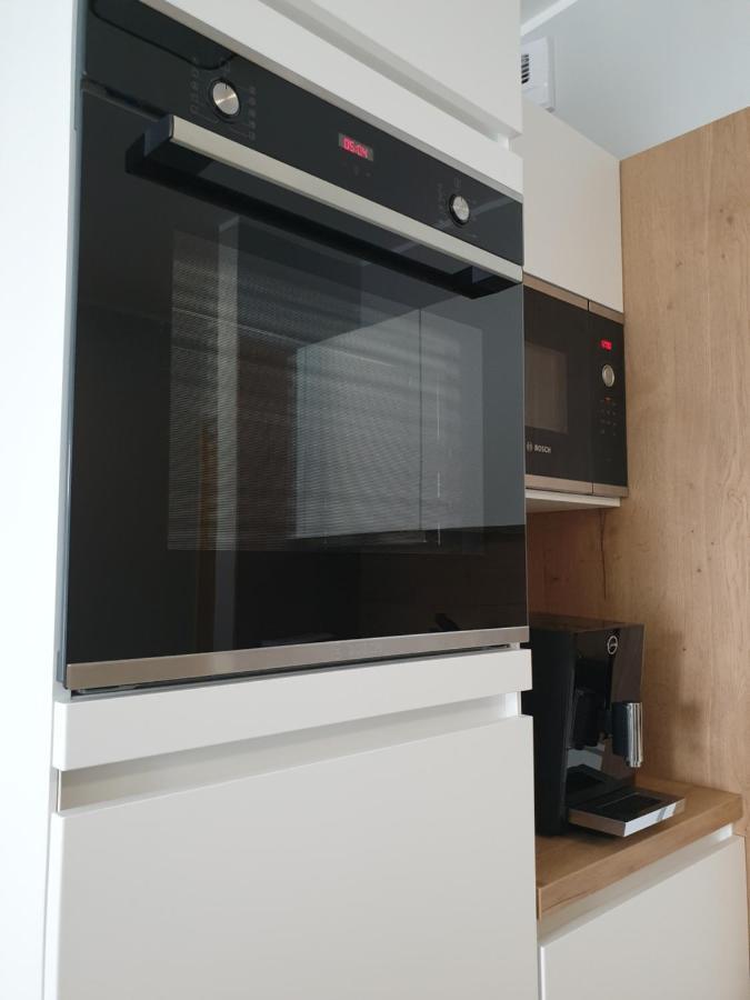 Private Apartment, Aircondition, Hd Tv Pl & De, Wifi, Garage, Fully Equipped, Near Beach Kołobrzeg Esterno foto