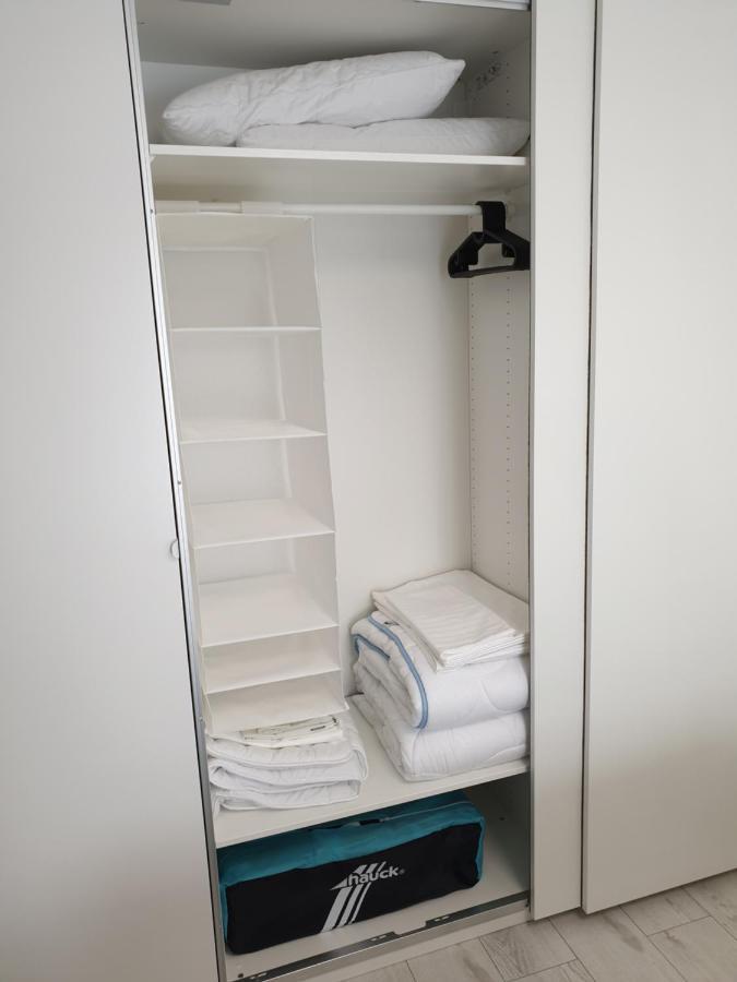 Private Apartment, Aircondition, Hd Tv Pl & De, Wifi, Garage, Fully Equipped, Near Beach Kołobrzeg Esterno foto