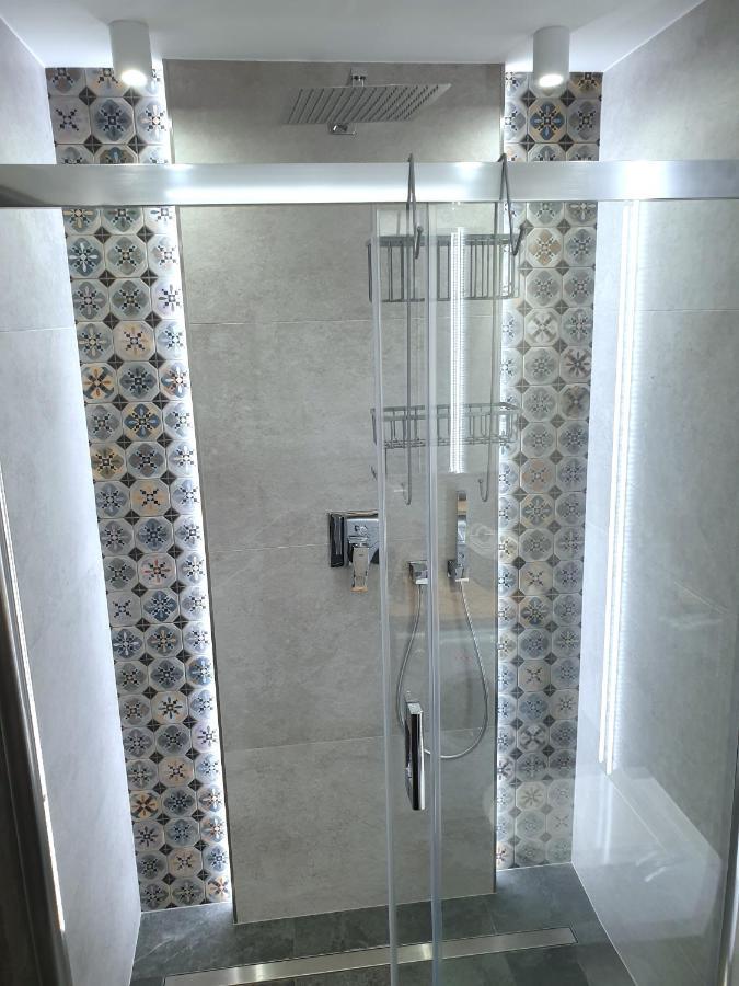 Private Apartment, Aircondition, Hd Tv Pl & De, Wifi, Garage, Fully Equipped, Near Beach Kołobrzeg Esterno foto